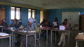 Eleverne Arbejder Bibelskolen Dodola